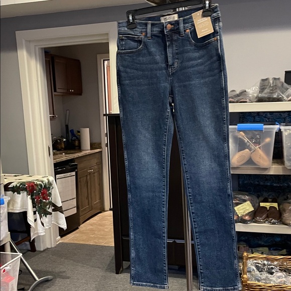 Madewell Denim - “Madewell Dark Wash Stovepipe Slim Jeans | Women’s 27 | NWT Midrise inseam 31"